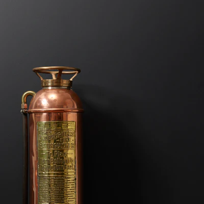 Black Tie Wall Paint 2.5L - Image 2