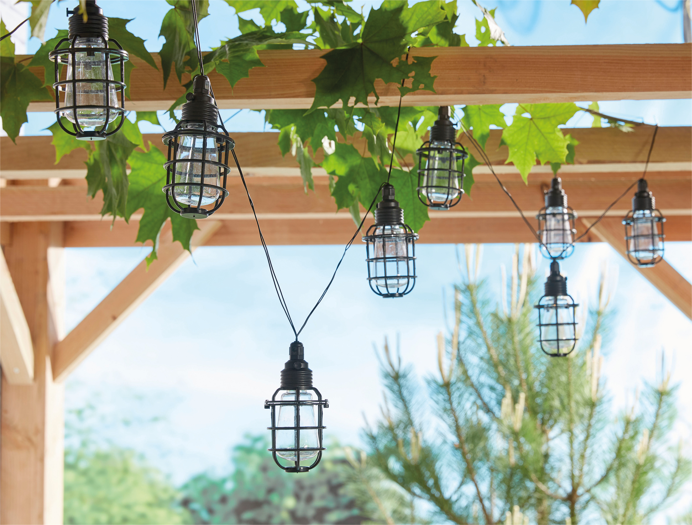 Solar Powered Garden Party Lights - Image 2